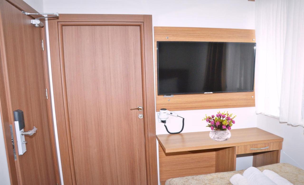 Hotel La Sera Istanbul Exterior photo